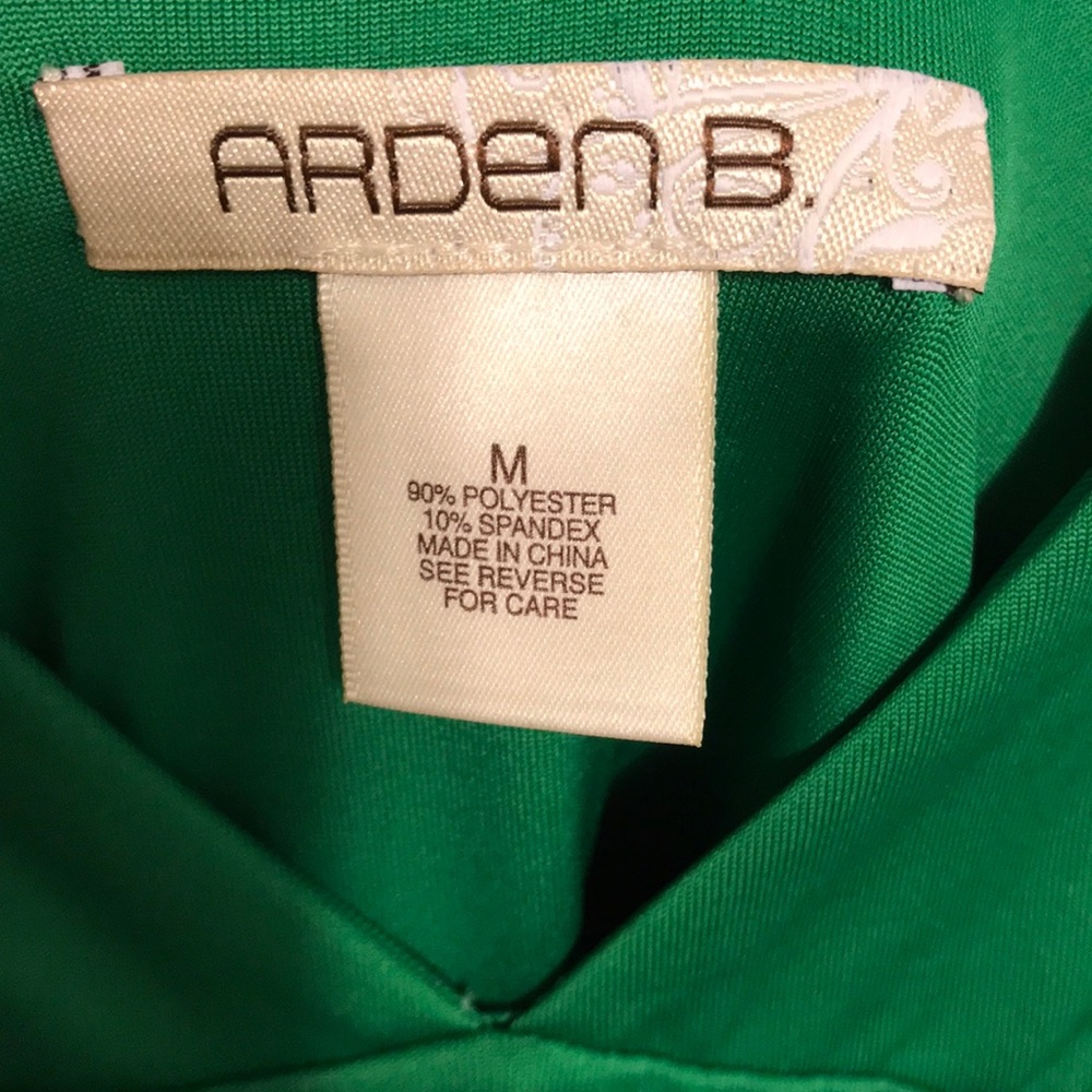 Green sleeveless  frilled bottom dress - Picture 3 of 3